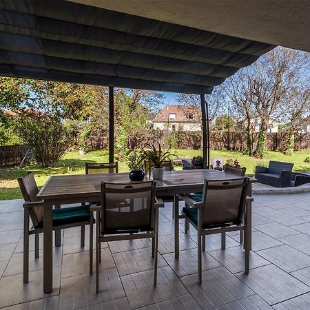 Maison Familiale Bergerac Billard Jardin Clos Экстерьер фото
